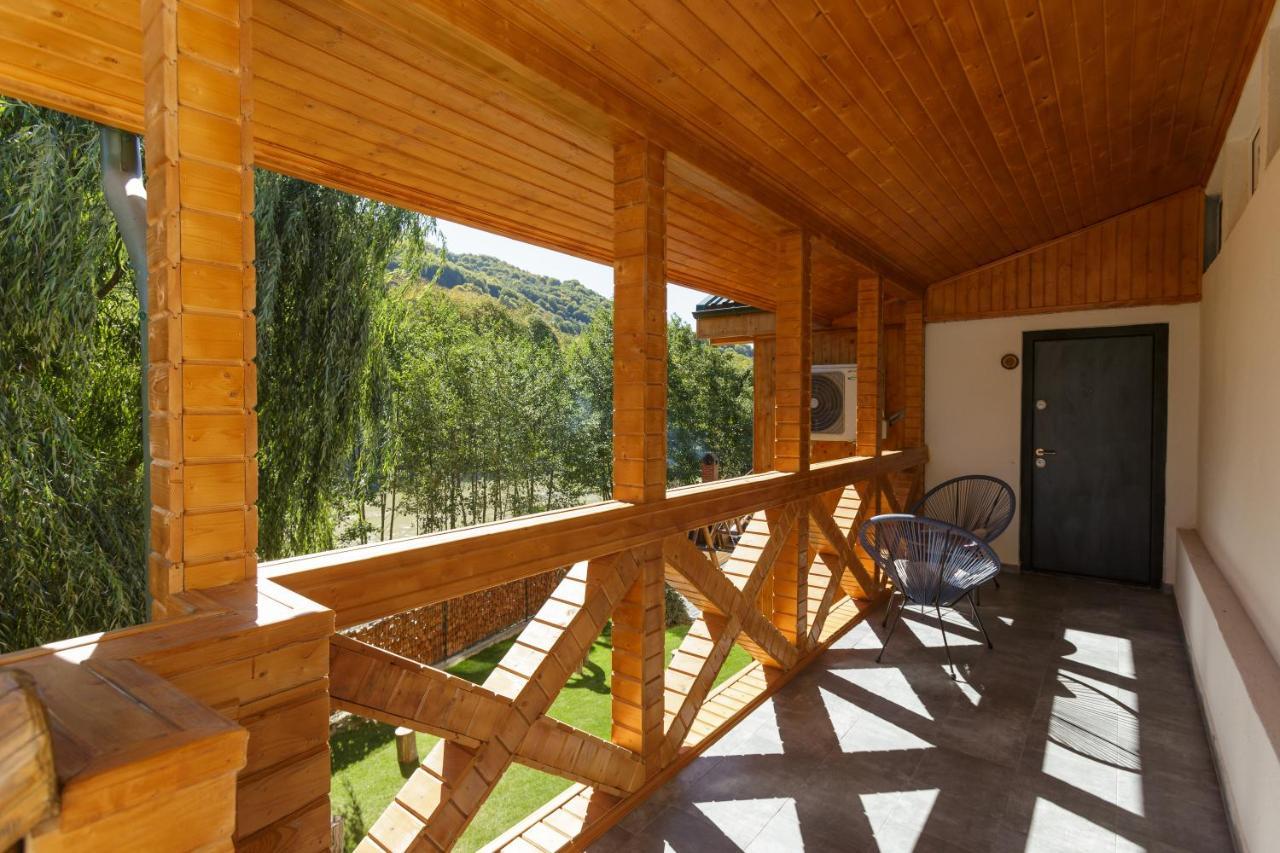 Buturuga Mica Villa Nehoiu Bagian luar foto