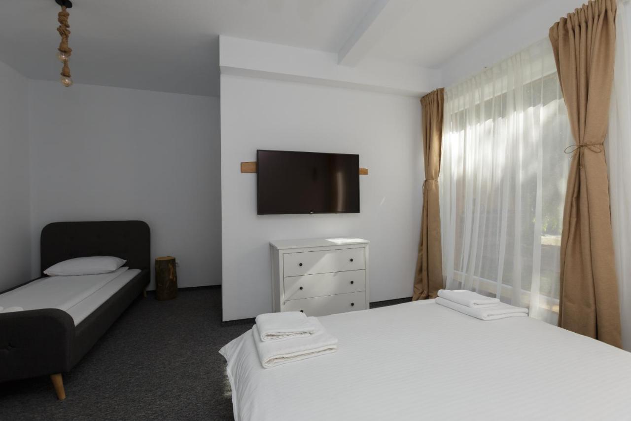 Buturuga Mica Villa Nehoiu Bagian luar foto